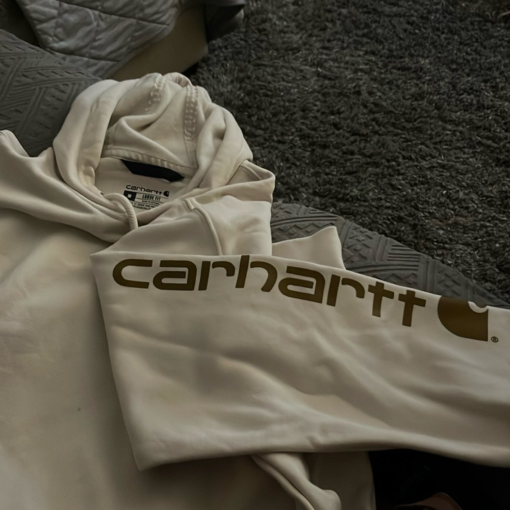 Selling a cream white Carhartt loose hoodie :)               Offers welcome!